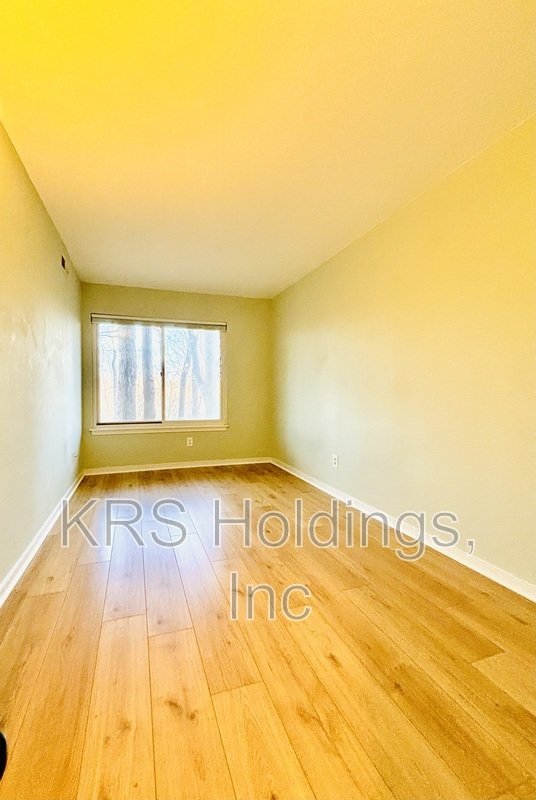 Bright property image